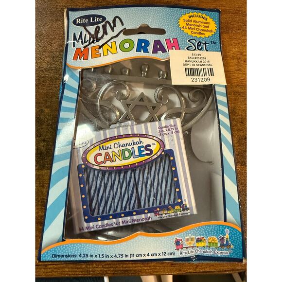 Menorah Set (Includes Solid Aluminum Menorah & 44 Chanukah Candles, NEW - Picture 1 of 7